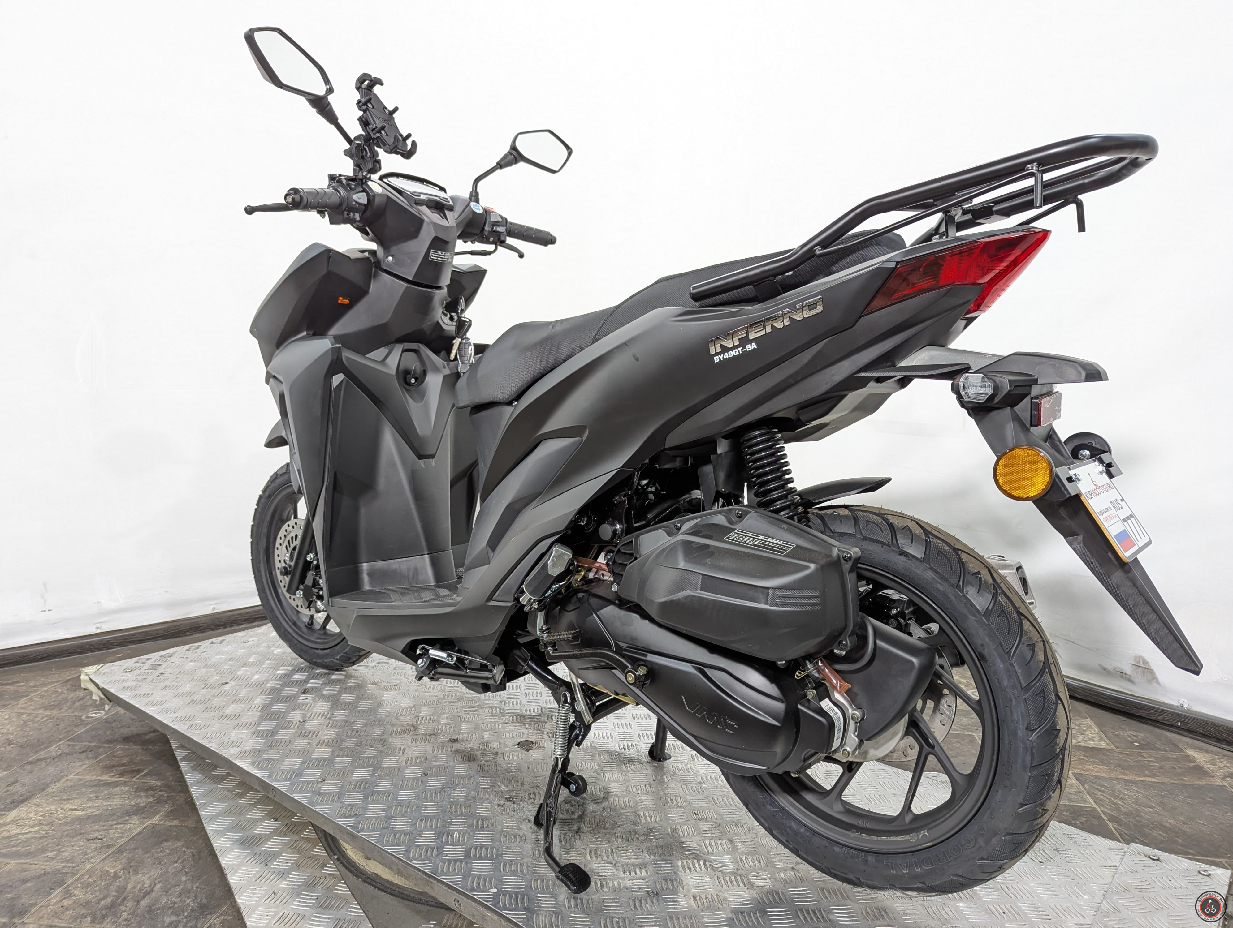 Скутер VMC (Vento) Inferno (49/170cc) Черный матовый - Максимальная скорость: 110 км/ч.